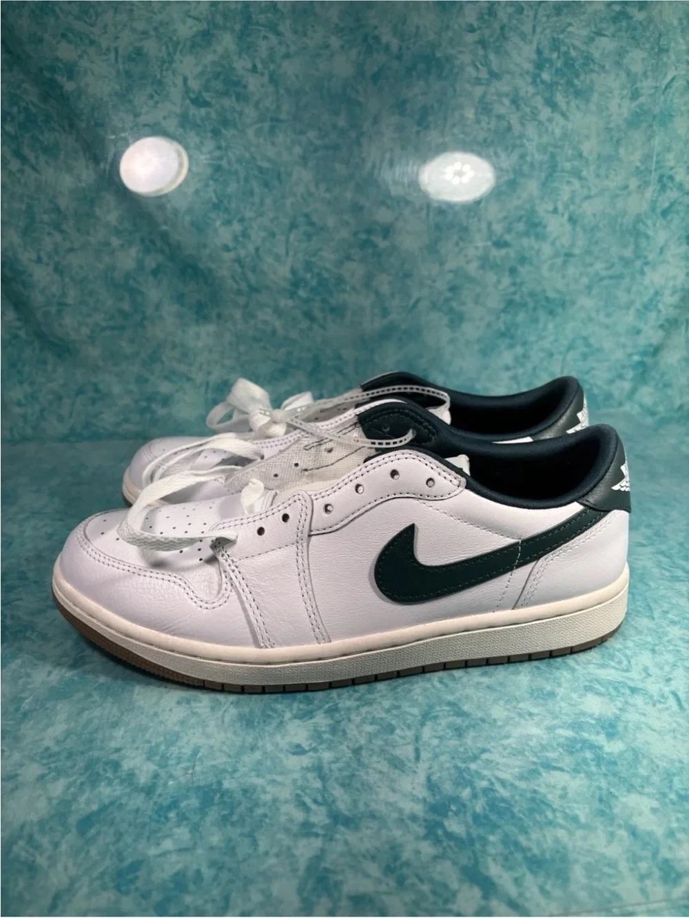Nike Air Jordan 1 Retro Women’s White Green Low Top Leather Shoes Size 9